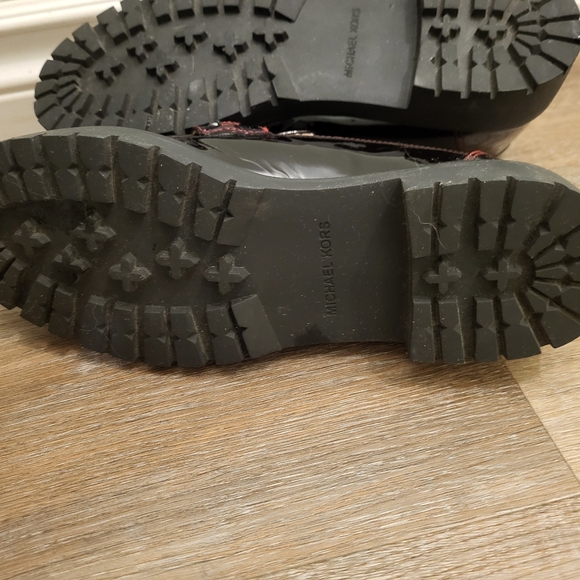 Micheal Kors Blaine Loafer Size 8 Burgundy/Gunmetal Chain Logo - Picture 13 of 16